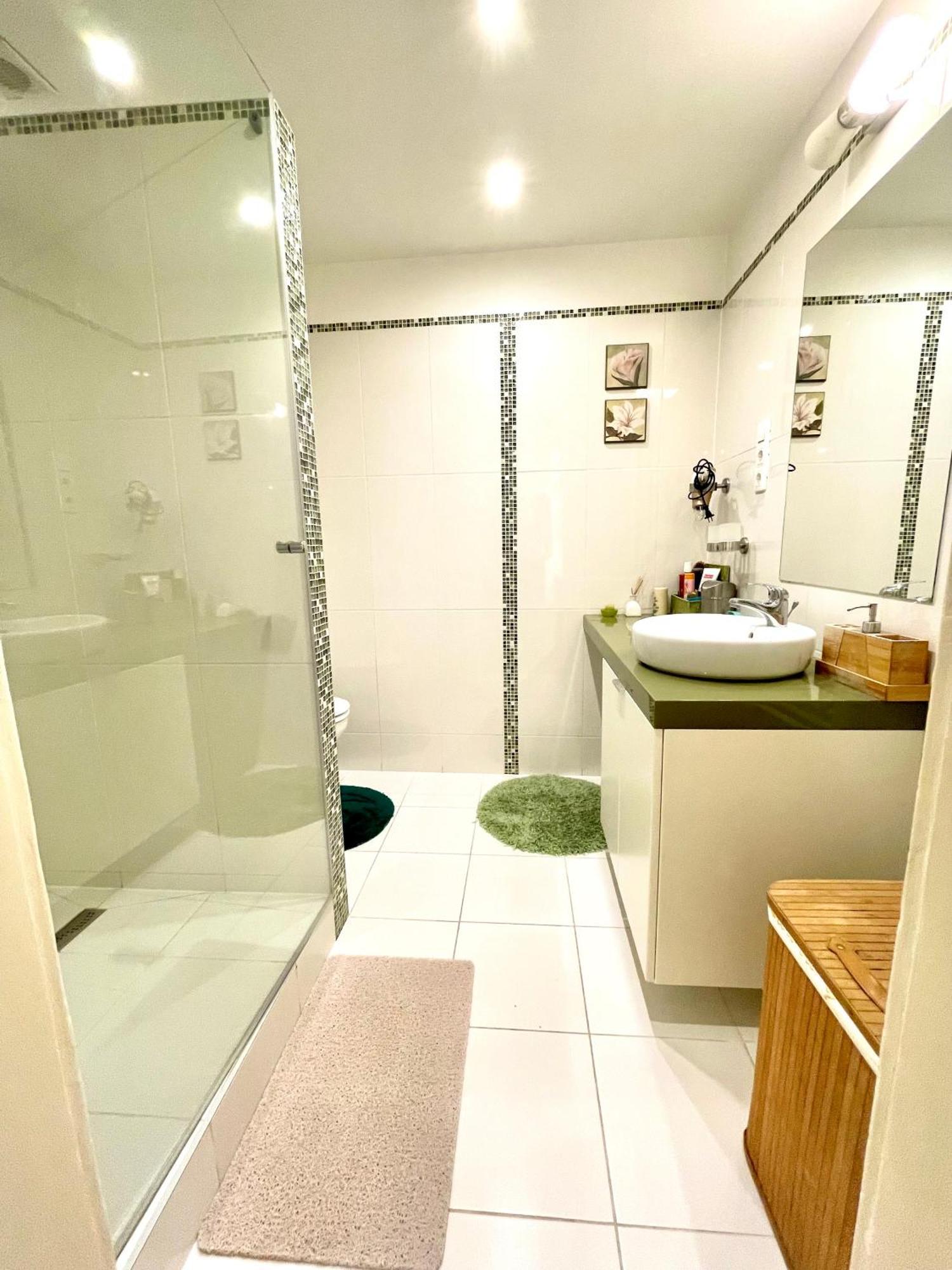 Green Pearl Apartment At St Stephen' S Basilica Budapest Extérieur photo