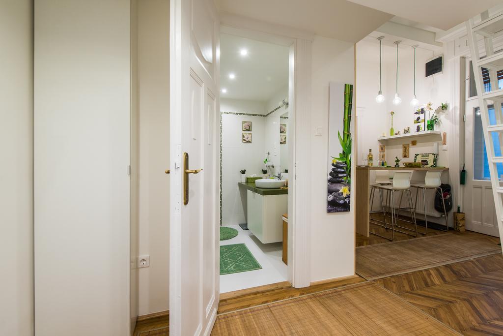 Green Pearl Apartment At St Stephen' S Basilica Budapest Extérieur photo